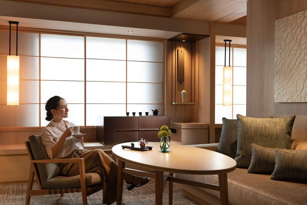 Doubletree By Hilton Kyoto Higashiyama Hotel Ruang foto